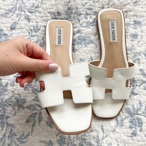 Steve Madden White Leather Haydn Sandals